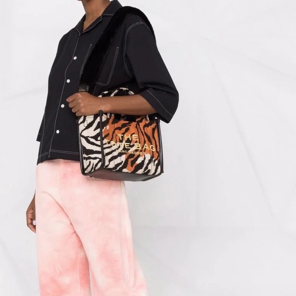 **LAST 24 HOURS** Marc Jacobs The Year of the Tiger Mini Tote Bag - Picture 3 of 15